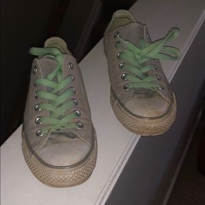 Mint green and grey low top converse double